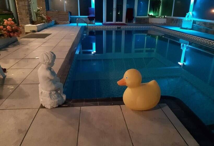 إقامة Luxury Farm House With Swimming Pool Eurovision 23