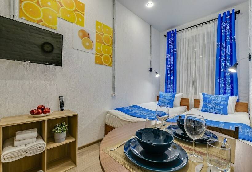 Travelto Fontanka 87