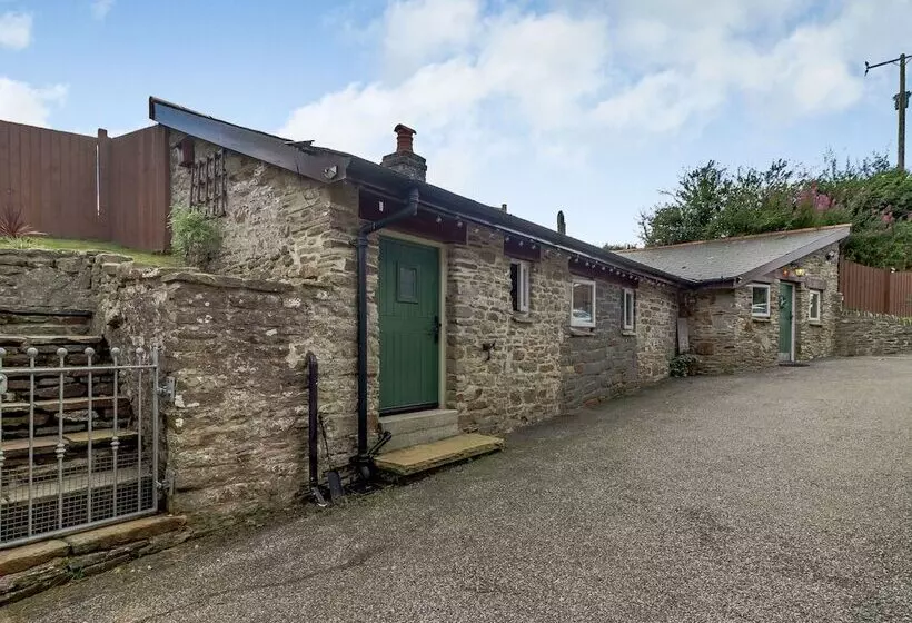 Caner Bach Lodge