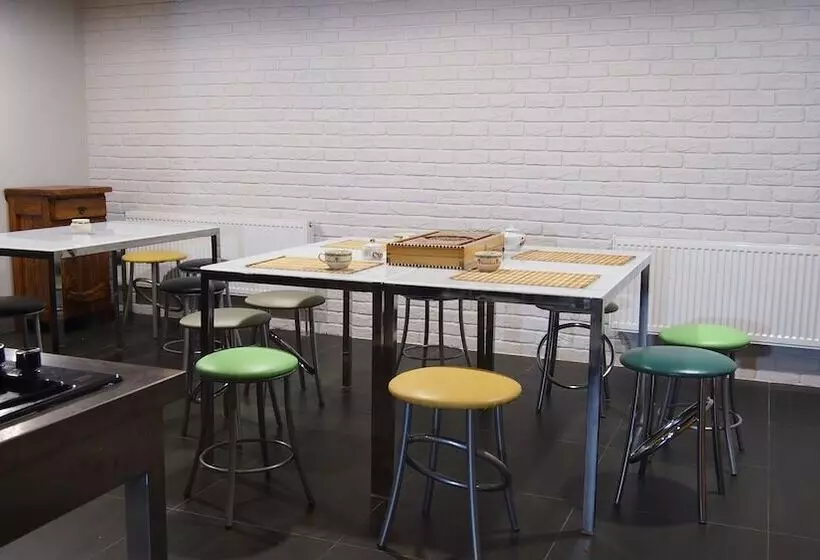 Guest House Opaliha Loft Rooms   Hostel