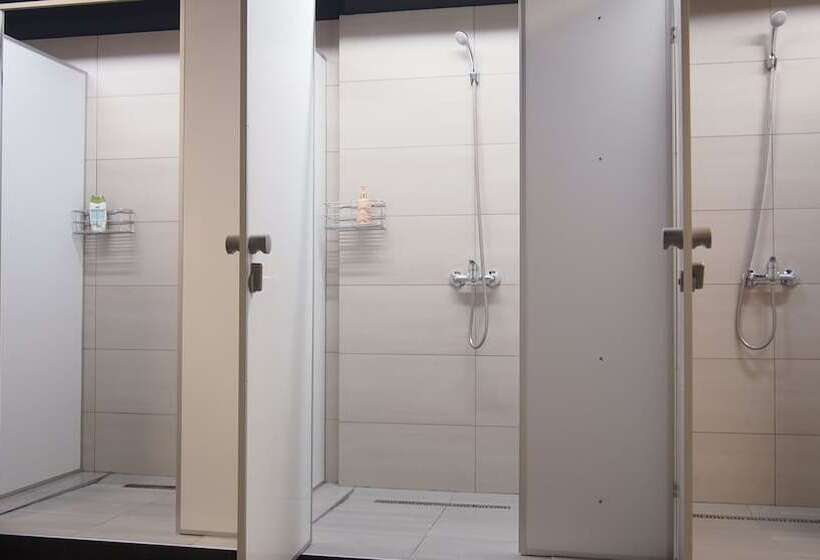 Guest House Opaliha Loft Rooms Hostel