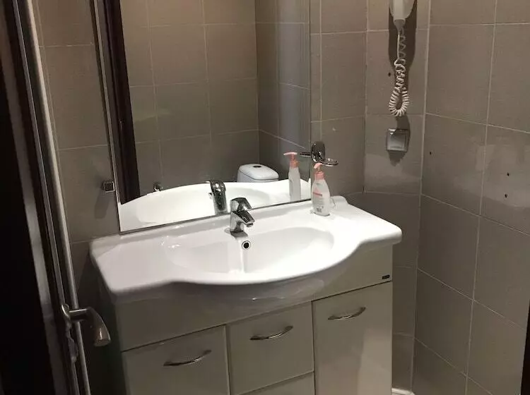 Hostel Gnezdo Pokrovka