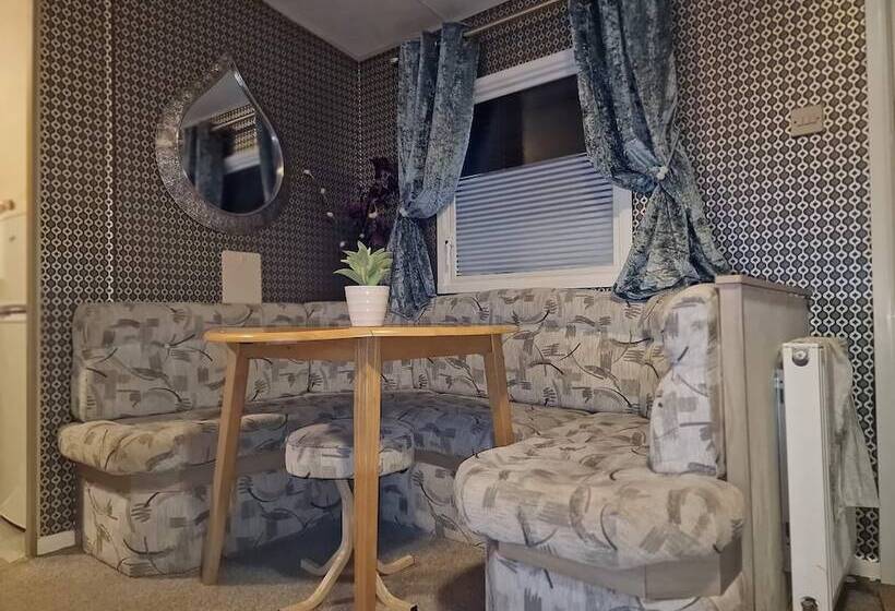 فندق Inviting 3 Bed Caravan In Porthcawl