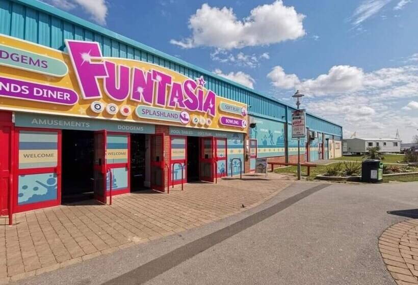 فندق Inviting 3 Bed Caravan In Porthcawl