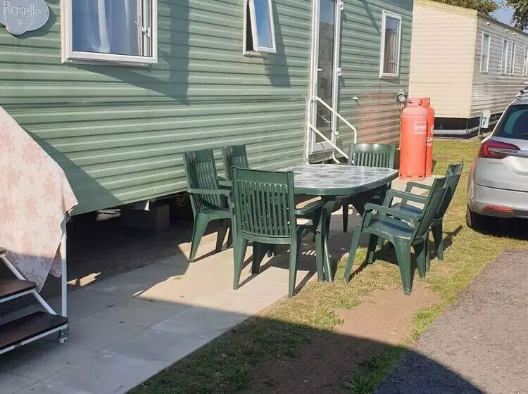 ホテル Inviting 3 Bed Caravan In Porthcawl
