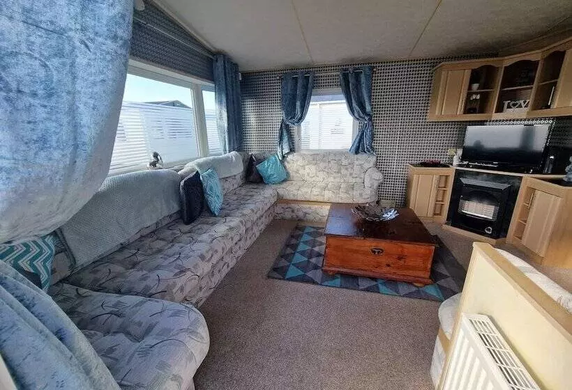 ホテル Inviting 3 Bed Caravan In Porthcawl
