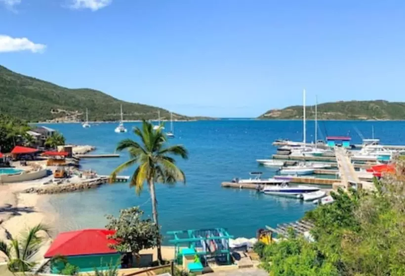 هتل Leverick Bay Resort And Marina