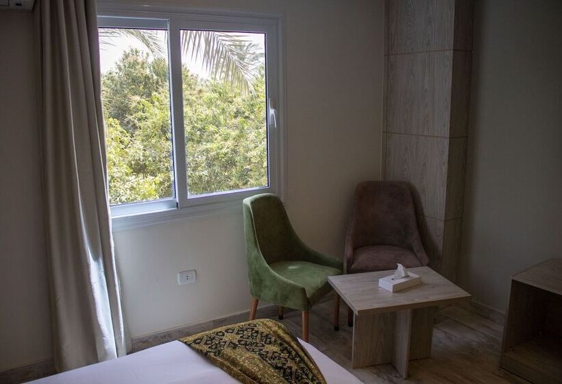 酒店 Nine Pyramids View