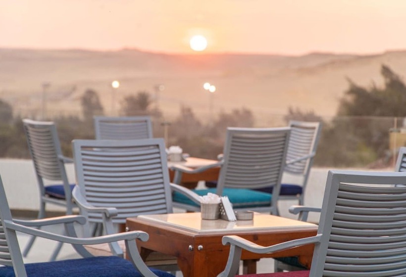 酒店 Nine Pyramids View