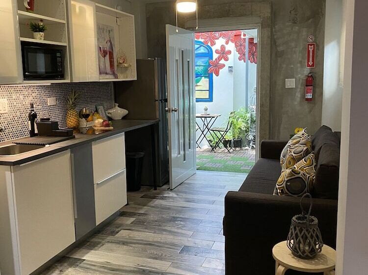 هتل Tapia Haus 103