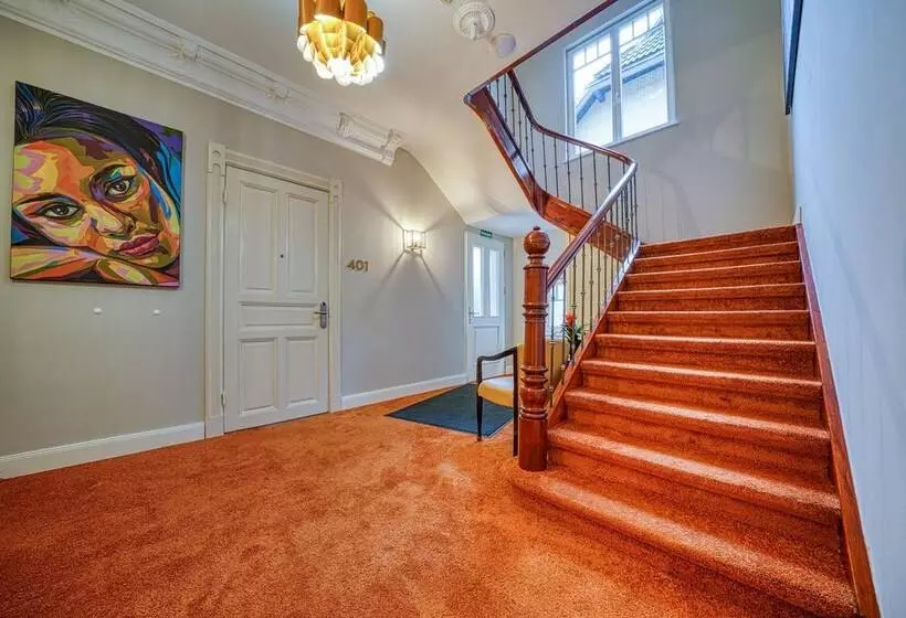 Hotelli Villa Boutique 115 By Ina