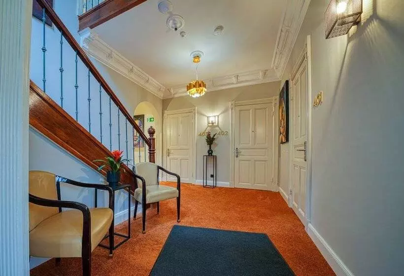 Hotelli Villa Boutique 115 By Ina