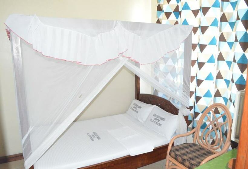 هتل Whitesun Safari