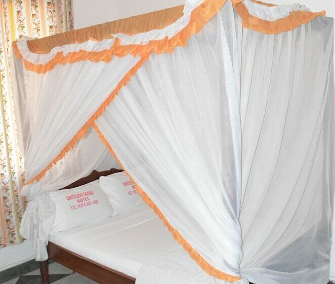 هتل Whitesun Safari