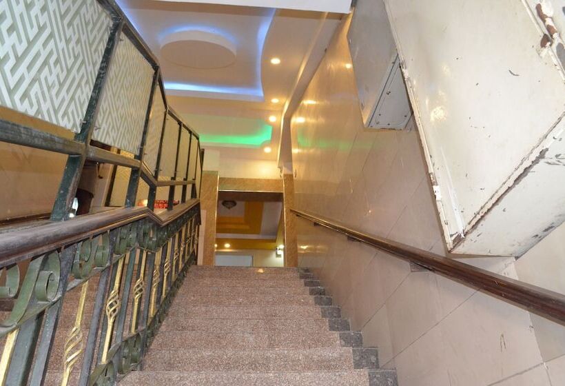 هتل Whitesun Safari