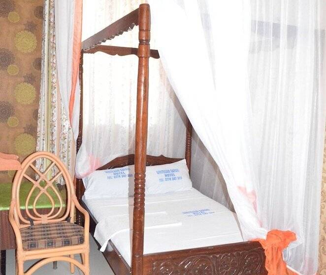 هتل Whitesun Safari