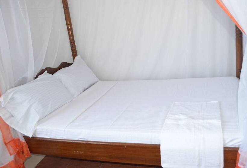 هتل Whitesun Safari