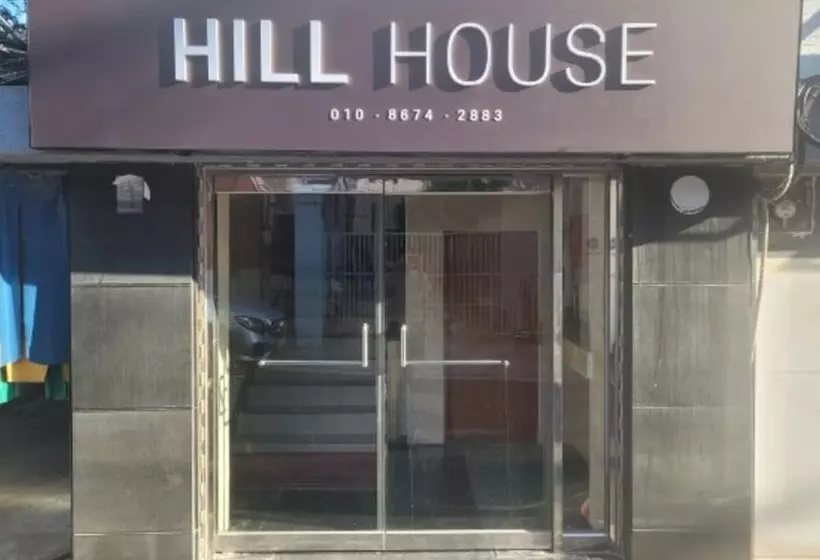 Motelli Taereung Hill House