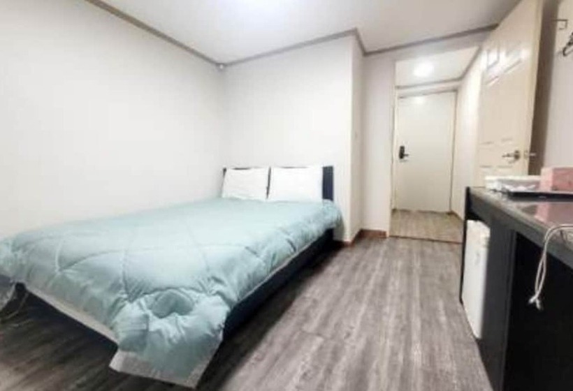 汽车旅馆 Taereung Hill House