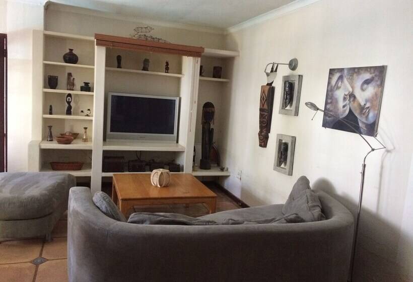 펜션 77 On 8th Rosebank