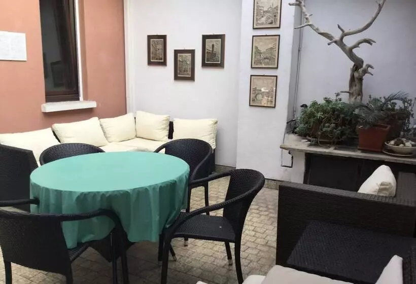 Majatalo Room In Guest Room Camera In Antica Corte Milanese