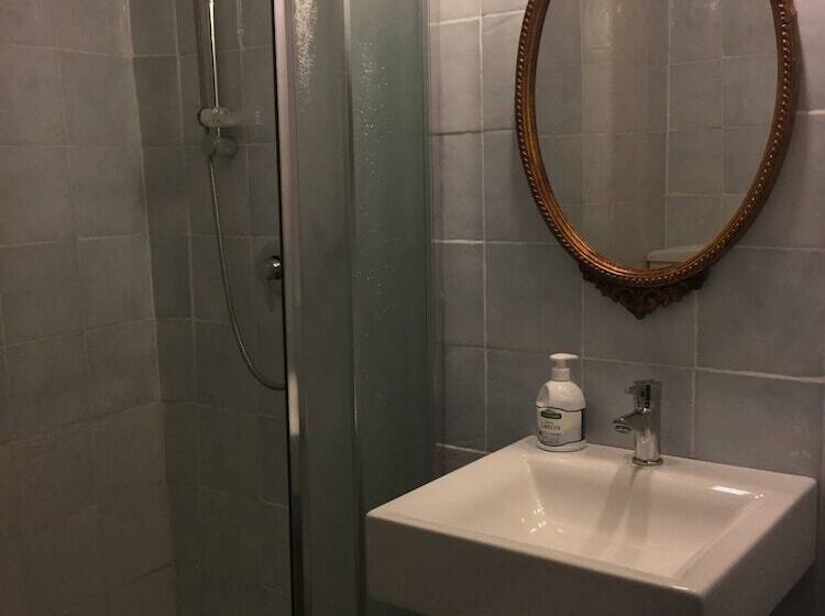 펜션 Room In Guest Room   Camera In Antica Corte Milanese