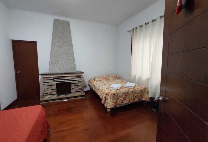 Pension Oscar House 776