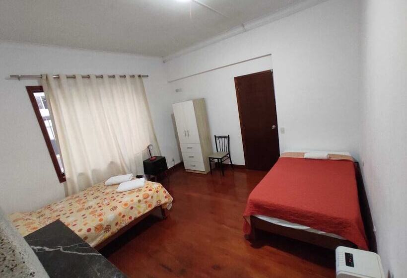 Pension Oscar House 776