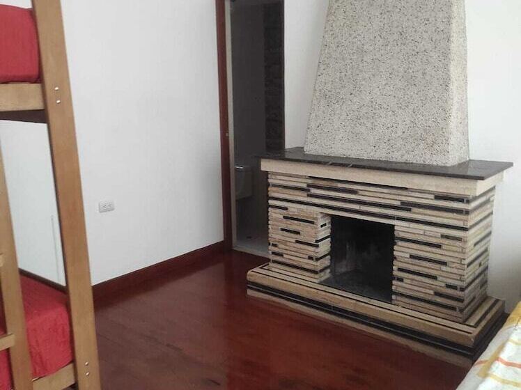 Pension Oscar House 776