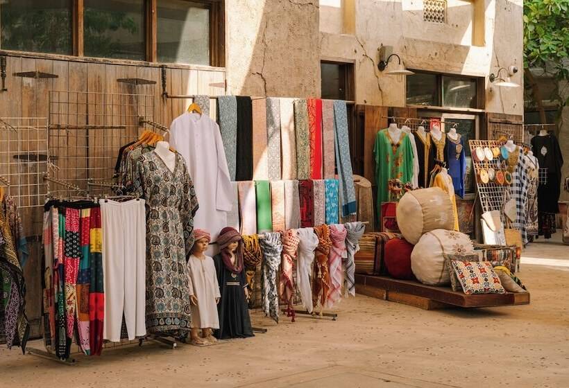 Sonder Downtown Towers