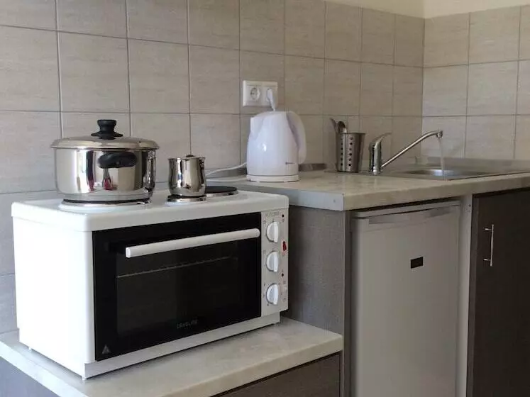 Aamiaismajoitus (B&B) Elena Rooms