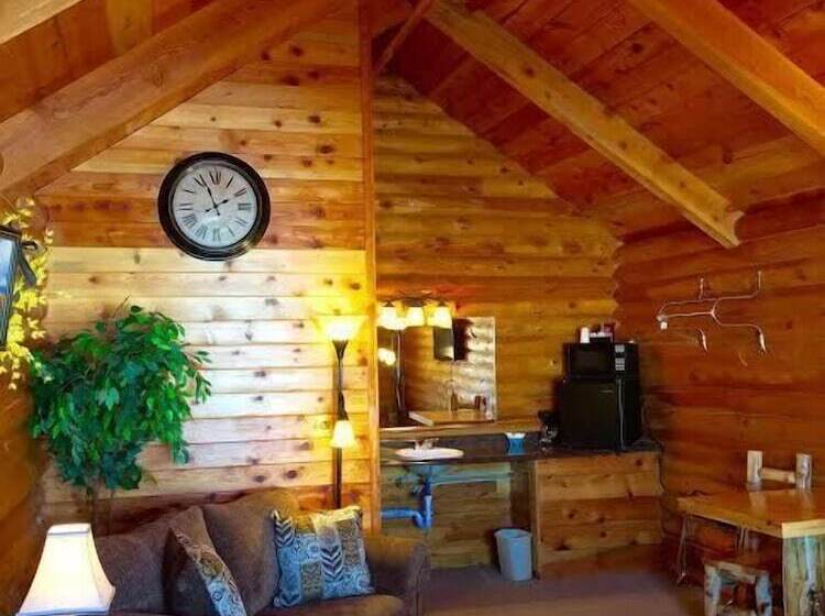 Bryce Canyon Log Cabins