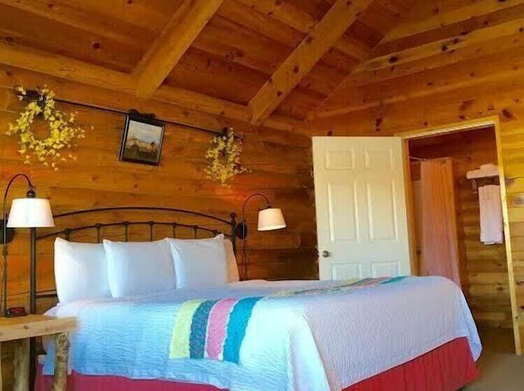 Bryce Canyon Log Cabins