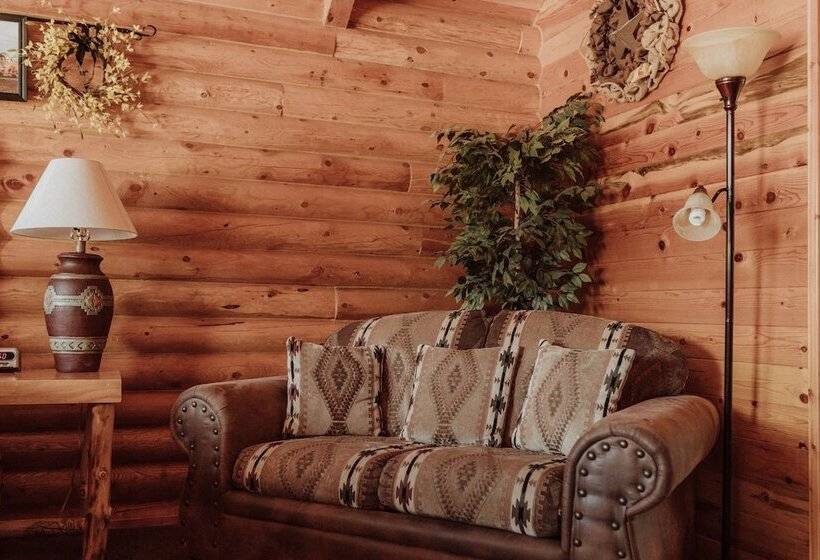 Bryce Canyon Log Cabins