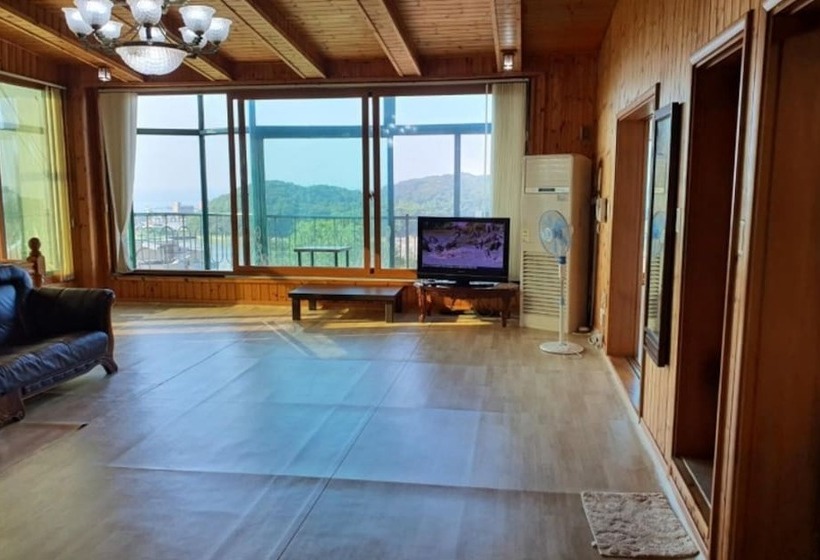 Daebudo Badayeohaeng Pension