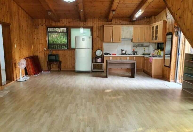 Daebudo Badayeohaeng Pension