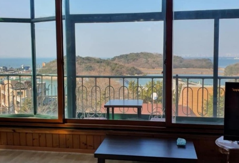 Daebudo Badayeohaeng Pension