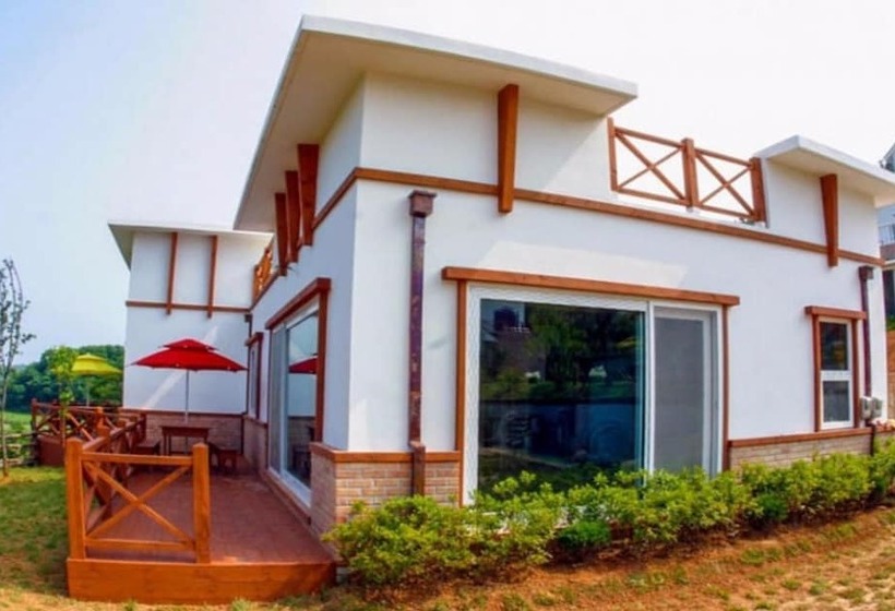 Daebudo White Island Pension