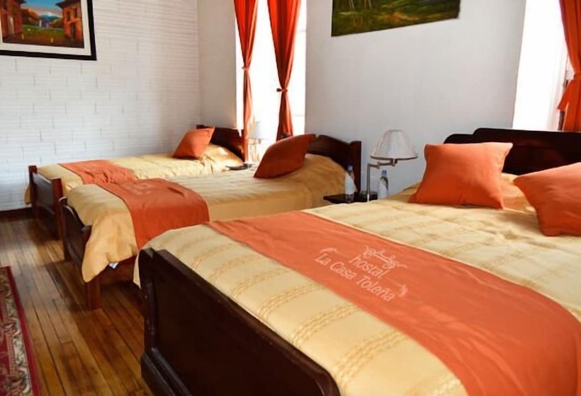 Hostal La Casa Toleña Hostel