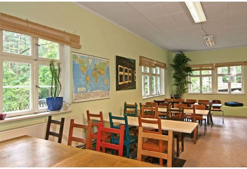 Jetpak Ecolodge   Hostel