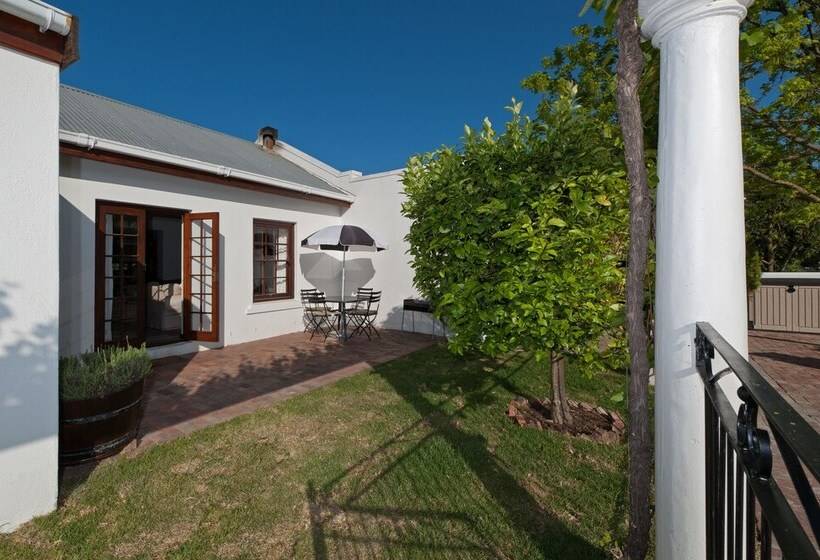 La Galinière Guest Cottages