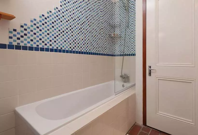 La Galinière Guest Cottages