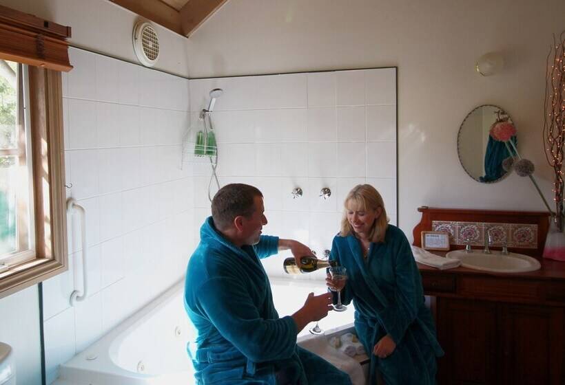 Olinda Country Cottages