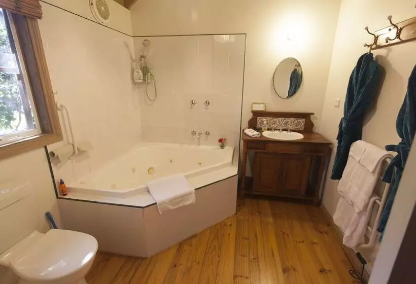 Olinda Country Cottages