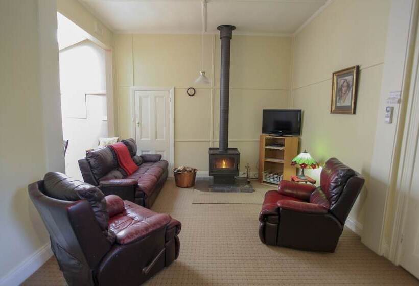 Olinda Country Cottages