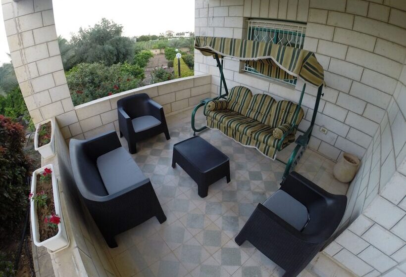 پانسیون Auberg Inn Guesthouse