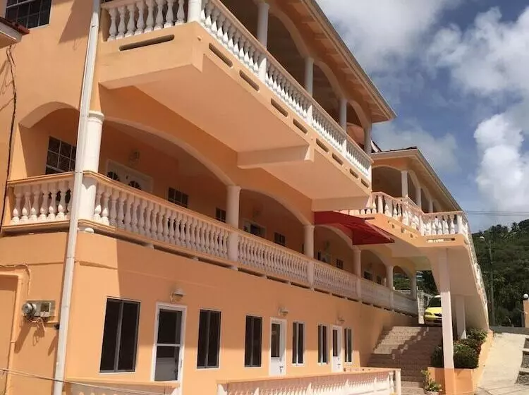 Majatalo Aupic Paradise