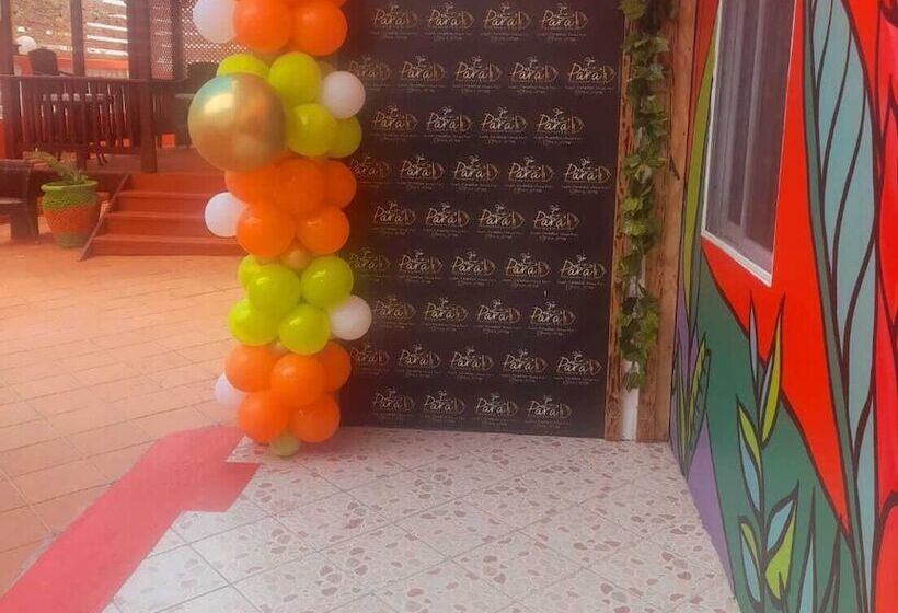 پانسیون Aupic Paradise