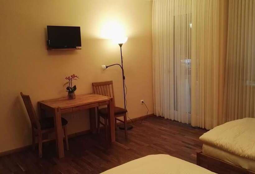 Pensão Monteurzimmer Barbaroussis