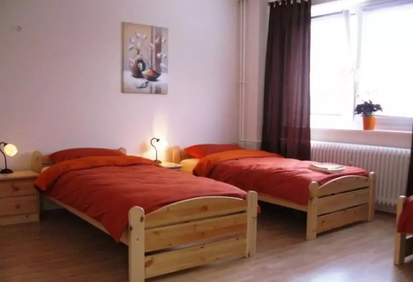 پانسیون Monteurzimmer Barbaroussis